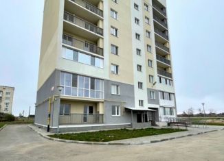 Продаю 2-комнатную квартиру, 75.7 м2, Саки, Крымская улица, 1