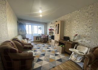 Продам 2-комнатную квартиру, 45 м2, Тобольск, микрорайон 7А, 6