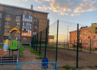 Двухкомнатная квартира на продажу, 63 м2, деревня Куюки, улица Ясная Поляна, 16, ЖК Микрорайон Яшьлек