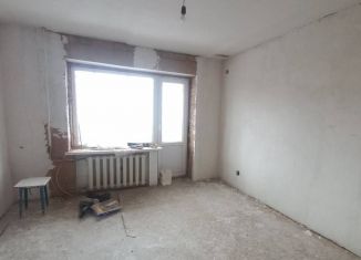 Продам 3-ком. квартиру, 61 м2, Донецк, 12-й квартал, 22В