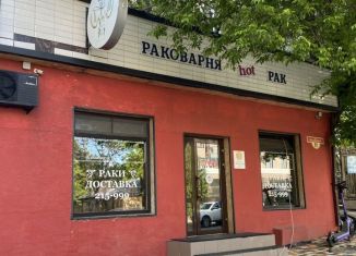 Продаю торговую площадь, 61 м2, Ставрополь, улица Розы Люксембург, 61