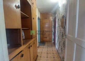 Продается двухкомнатная квартира, 43 м2, Курганская область, улица Пушкина, 72