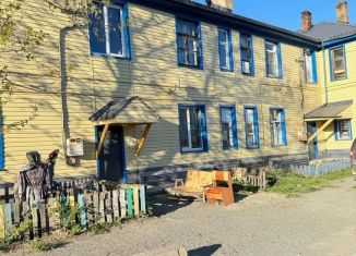 Продажа 2-комнатной квартиры, 54.7 м2, Карелия, Заводская улица, 5