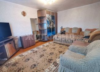 Продаю четырехкомнатную квартиру, 66.2 м2, Новосибирск, Сокольническая улица, 156