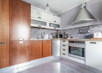 Продается 3-комнатная квартира, 89.2 м2, Санкт-Петербург, метро Комендантский проспект, проспект Авиаконструкторов, 38к1