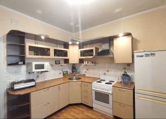 Продается 2-комнатная квартира, 63 м2, Старый Оскол, микрорайон Степной, 8