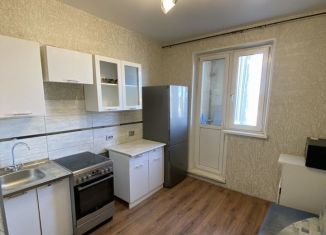 Продажа 2-комнатной квартиры, 57.2 м2, Мурманск, Верхне-Ростинское шоссе, 3