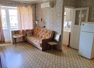 Сдам 2-комнатную квартиру, 45 м2, Екатеринбург, улица Сони Морозовой, 175А, метро Площадь 1905 года