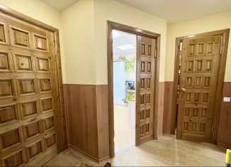Продается 2-комнатная квартира, 48.7 м2, Мурманск, Гвардейская улица, 3