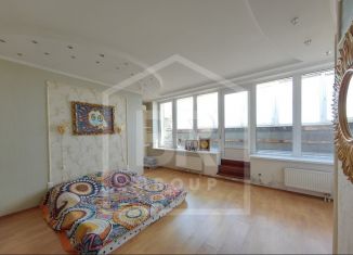 Продаю двухкомнатную квартиру, 71.7 м2, Санкт-Петербург, улица Кораблестроителей, 34, муниципальный округ Остров Декабристов