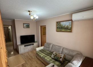 Продается 1-ком. квартира, 52 м2, Сарапул, улица 20 лет Победы, 15