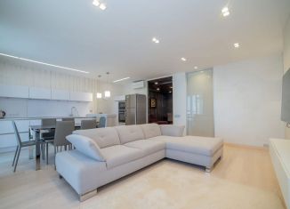 Сдам 2-ком. квартиру, 90 м2, Екатеринбург, улица Шейнкмана, 119, Ленинский район