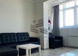 Сдам 2-ком. квартиру, 51 м2, Сочи, Дагомысская улица, 6, микрорайон Ареда