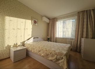 Продажа 2-ком. квартиры, 54 м2, Чебоксары, Гражданская улица, 109