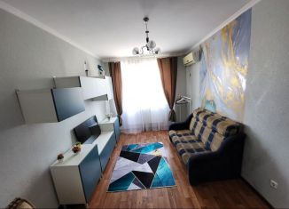 Сдаю в аренду 1-ком. квартиру, 36 м2, Краснодар, улица имени 40-летия Победы, 129