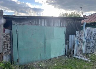 Продаю гараж, 30 м2, Балашов, улица Пушкина, 40