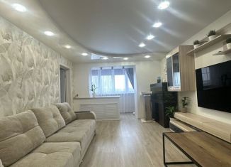 3-ком. квартира на продажу, 60 м2, Боровичи, улица 1 Мая, 40