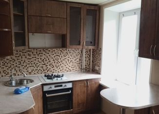Продажа 2-ком. квартиры, 48 м2, Новомосковск, улица Дёмкина, 14