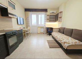 Продам 1-комнатную квартиру, 52.2 м2, Геленджик, Советская улица, 77