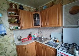 Сдается 2-ком. квартира, 46 м2, Кингисепп, Октябрьская улица, 20