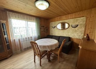 Сдается в аренду дом, 100 м2, деревня Вялки, Изумрудная улица, 39А