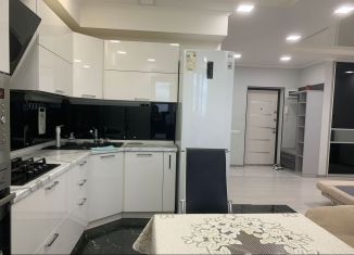 Сдается однокомнатная квартира, 38 м2, Астрахань, Молдавская улица, 1