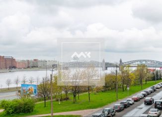 Продаю трехкомнатную квартиру, 79 м2, Санкт-Петербург, Малоохтинский проспект, 36, Красногвардейский район