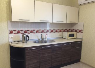 Аренда 1-ком. квартиры, 45 м2, Астрахань, Боевая улица, 83Е