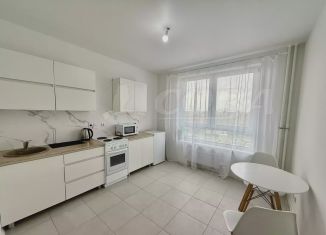 Продается 1-комнатная квартира, 40 м2, Тюмень, ЖК Озёрный Парк, Полевая улица, 117к3