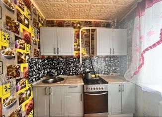 Продам 1-ком. квартиру, 30 м2, Челябинск, улица Барбюса, 73, Ленинский район