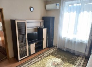 Сдаю 1-комнатную квартиру, 32 м2, Краснодар, улица Костылева, 50