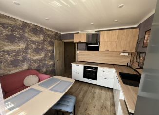 Аренда 2-ком. квартиры, 65.3 м2, Краснодарский край, улица Академика Лукьяненко, 16/1