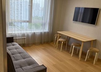 Продается четырехкомнатная квартира, 70 м2, Москва, Цимлянская улица, 3к3, метро Братиславская