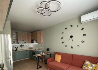 Сдам 2-ком. квартиру, 40 м2, Москва, Дегунинская улица, 9к1, метро Селигерская