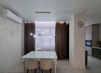 Продажа трехкомнатной квартиры, 93.9 м2, Абакан, улица Арбан, 22