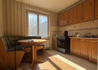 Продам трехкомнатную квартиру, 64 м2, Петропавловск-Камчатский, улица Академика Курчатова, 35, микрорайон Горизонт-Север