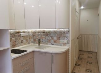 Продаю 2-комнатную квартиру, 46.4 м2, Новосибирск, улица Крылова, 57, Центральный район
