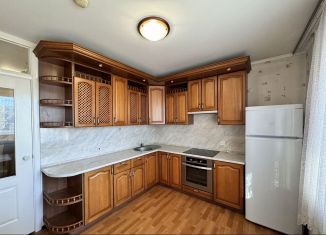 Сдам в аренду 1-ком. квартиру, 41 м2, Краснодар, улица имени Снесарева, 8, Карасунский округ