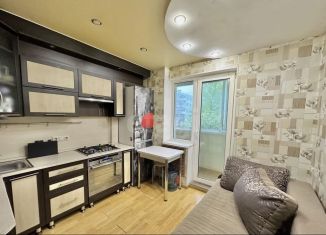 Продам двухкомнатную квартиру, 52.7 м2, Псков, улица Алтаева, 22