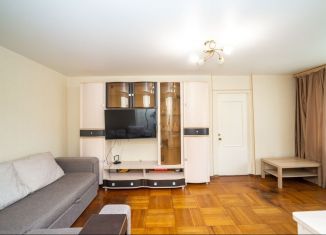 Сдается 2-комнатная квартира, 45 м2, Краснодар, улица Гагарина, 143, Западный округ
