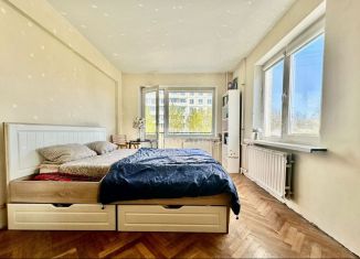Продам 1-ком. квартиру, 30.6 м2, Санкт-Петербург, проспект Маршала Блюхера, 57к2, Красногвардейский район