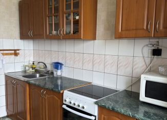 Продаю четырехкомнатную квартиру, 85 м2, Старый Оскол, микрорайон Жукова, 21
