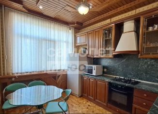 Продается 5-ком. квартира, 162.7 м2, Курская область, Хуторская улица, 11