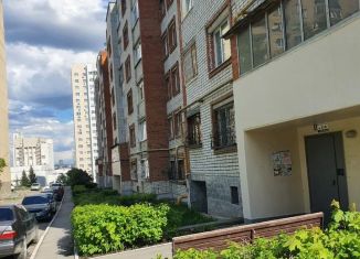 3-ком. квартира на продажу, 102.2 м2, Чувашия, улица Пирогова, 2