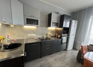 Трехкомнатная квартира на продажу, 60 м2, Псковская область, улица Гоголя, 15