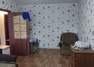Сдается 1-комнатная квартира, 36 м2, Луга, улица Кингисеппа, 1
