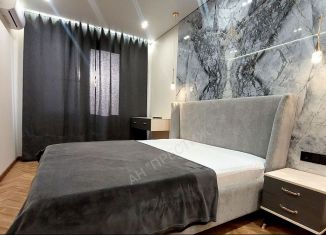 Сдаю трехкомнатную квартиру, 61.6 м2, Республика Башкортостан, улица Аксакова, 79