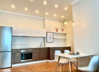 2-ком. квартира в аренду, 72 м2, Москва, улица Архитектора Щусева, 2к1