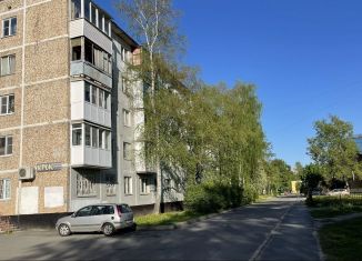 Продается трехкомнатная квартира, 61.1 м2, Кириши, проспект Героев, 6