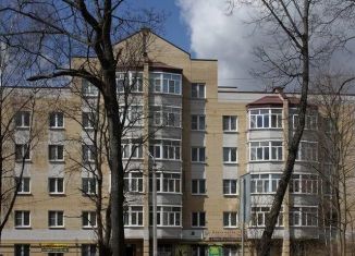 Сдается 1-комнатная квартира, 40 м2, Гатчина, улица Карла Маркса, 36А